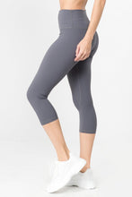Load image into Gallery viewer, Women's Buttery Soft Capri Activewear Leggings