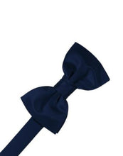 Load image into Gallery viewer, Ivory Luxury Satin Bow Ties
