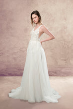 Load image into Gallery viewer, Anita Wedding Gownz
